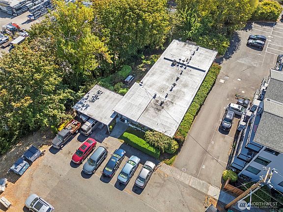 3rd image of 2109 W Raye Street