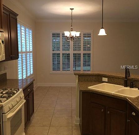 4th image of 220 Drummond Ln