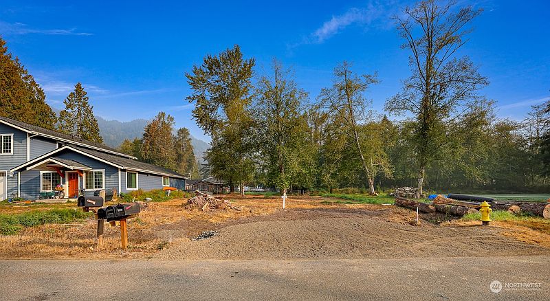 2nd image of 3026 Beaver Place