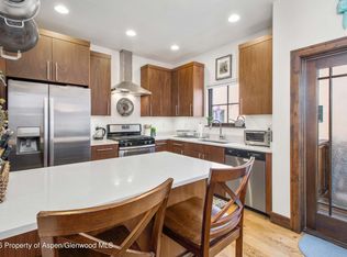 927 Main St, Carbondale, CO 81623