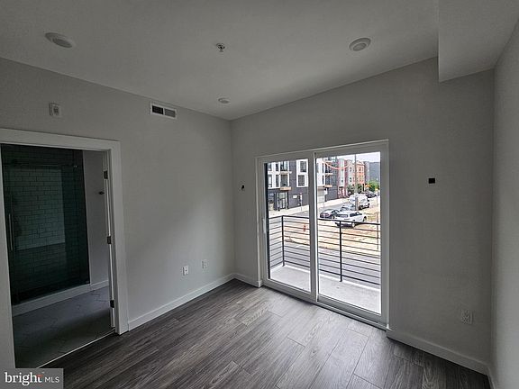 4th image of 1617 Ridge Ave #19-B