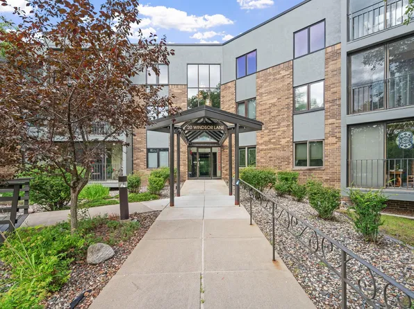 20 Windsor Ln APT 111A, New Brighton, MN 55112