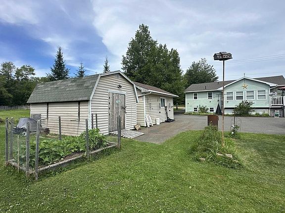 2nd image of 230 Salmon River Rd