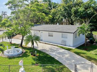 11900 SW 182nd Ter, Miami, FL 33177