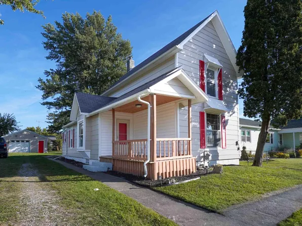 322 Vine St, Clyde, OH 43410