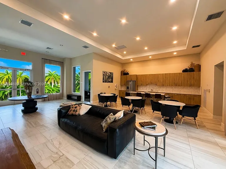 217 SW 170th Ave — Photo 37