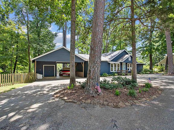 4th image of 151 Lakeview Cir