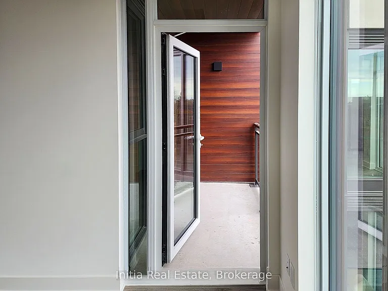 1285 Queen St E #508 — Photo 12