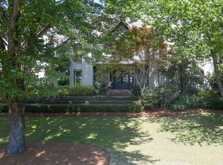 3400 Cold Harbor Cir, Mountain Brook, AL 35223