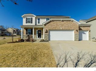 1090 Durham Garden Dr, Dardenne Prairie, MO 63368