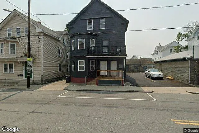 264 Manton Ave #2