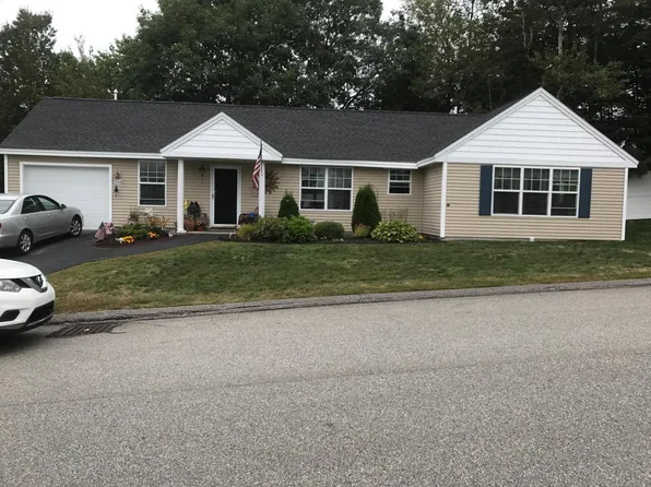 12 Macintosh Ln #12A, Old Orchard Beach, ME 04064