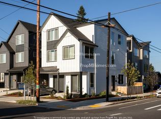 5506 NE 55th Ave #B, Portland, OR 97218