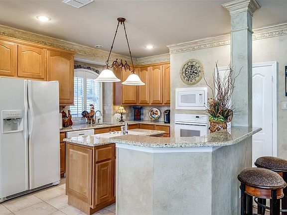 3rd image of 6652 Winged Foot Way