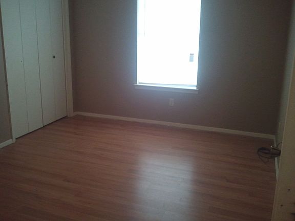 3rd image of 7734 Jennifer Ln