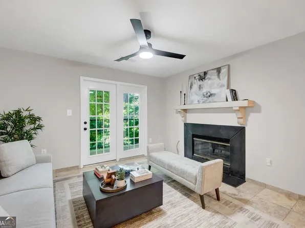 3655 Habersham Rd NE APT B141, Atlanta, GA 30305