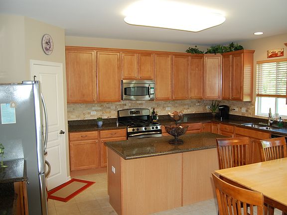 5th image of 12320 Blue Iris Ln