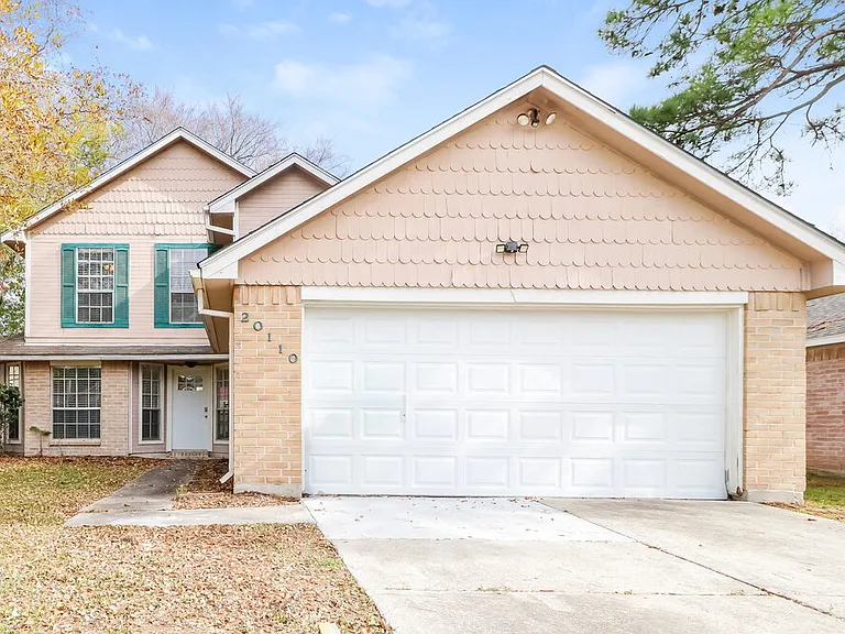 20110 River Brook Dr — Photo 1
