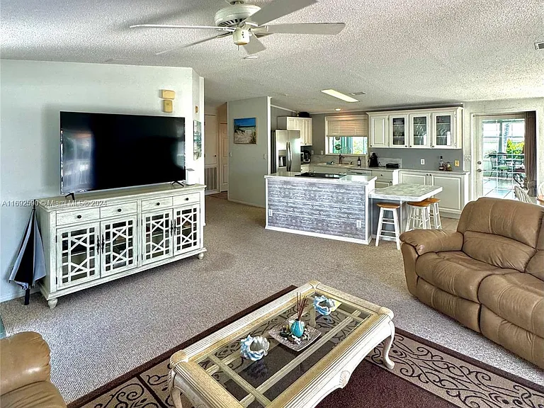 72 Ocean Dr — Photo 10