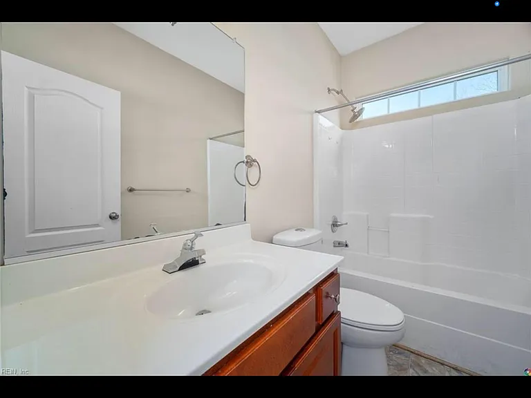 1107 Carver Ave — Photo 13