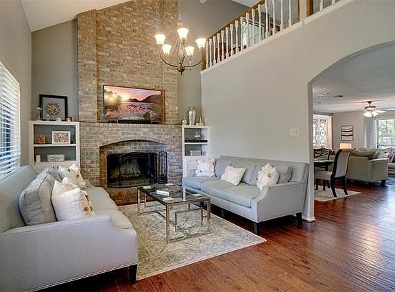 4th image of 7624 Teresa Ct