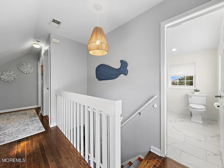 345 Macarthur Ave — Photo 12