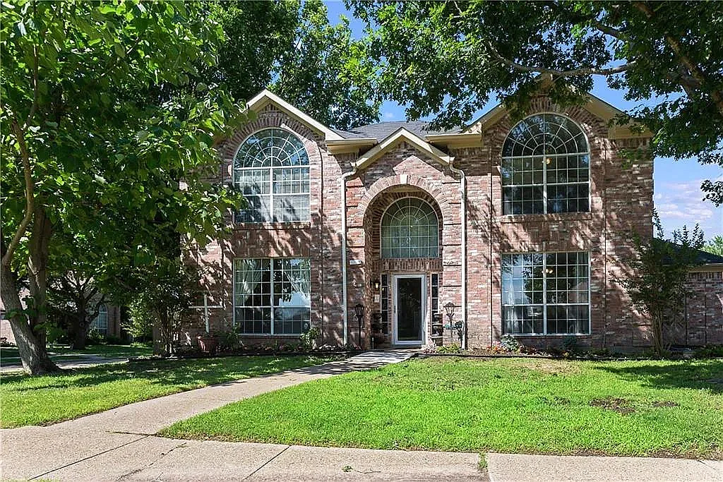 2409 Homestead Drive - 1 — Photo 1