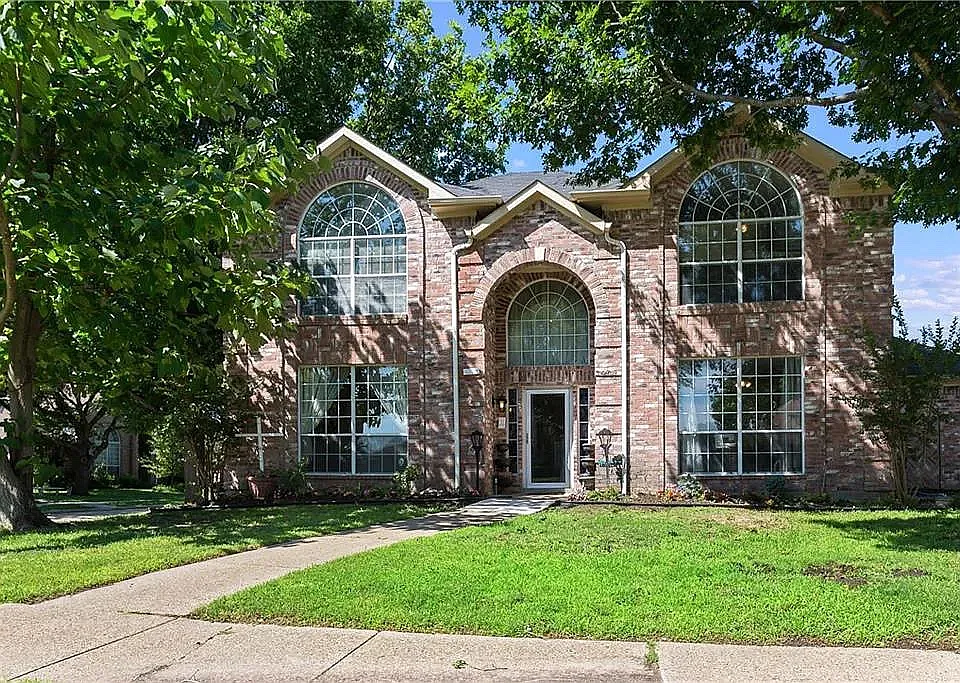 2409 Homestead Dr