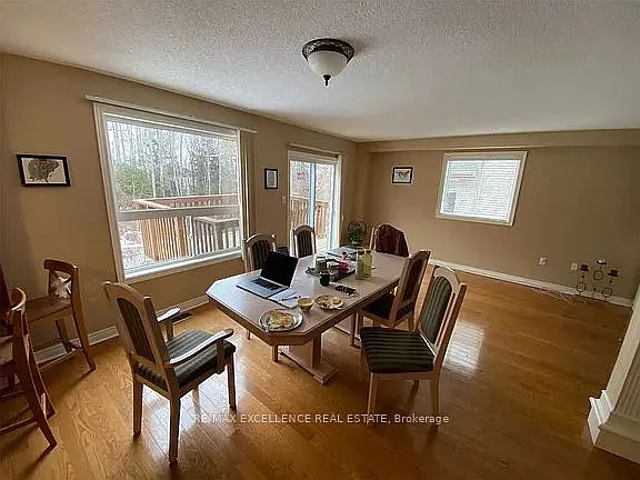 3 bed, $2,599 — Photo 3