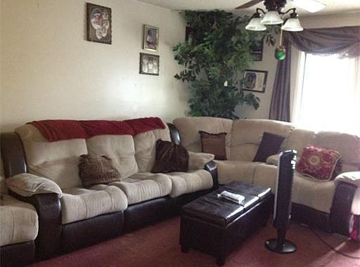 2nd image of 80 Canterbury Ct