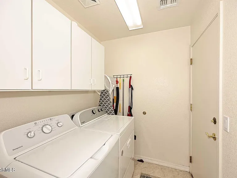 6457 S Pinaleno Pl — Photo 17