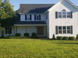 63 Rock Castle Rd, Gilbertsville, KY 42044