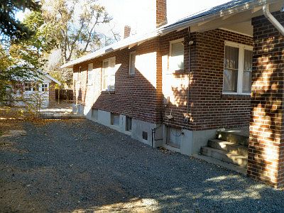 3rd image of 669 Clermont St