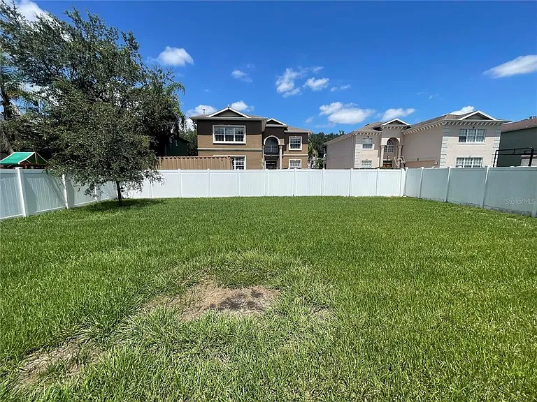 232 Clayton St — Photo 34