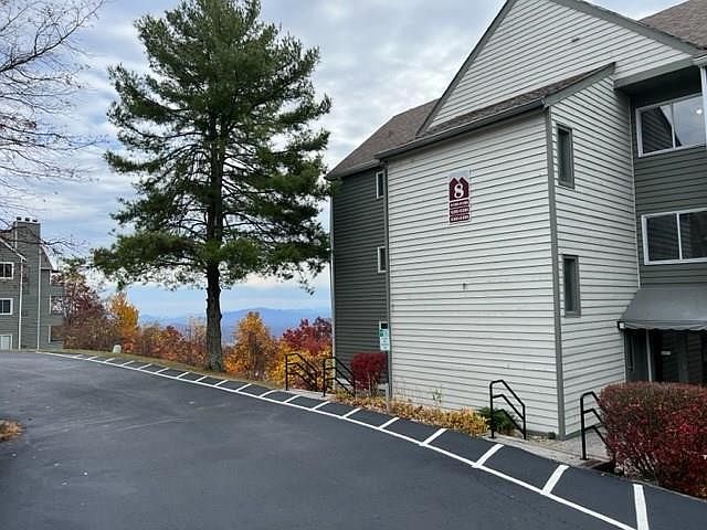 1st image of 1260 W Ski View Dr