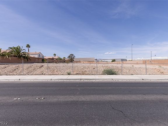 5th image of W Twain Ave