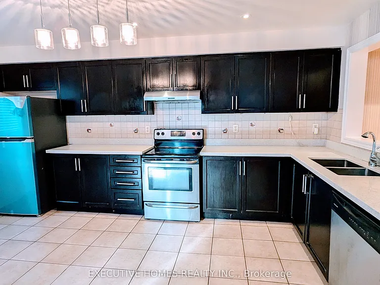3883 Manatee Way — Photo 9