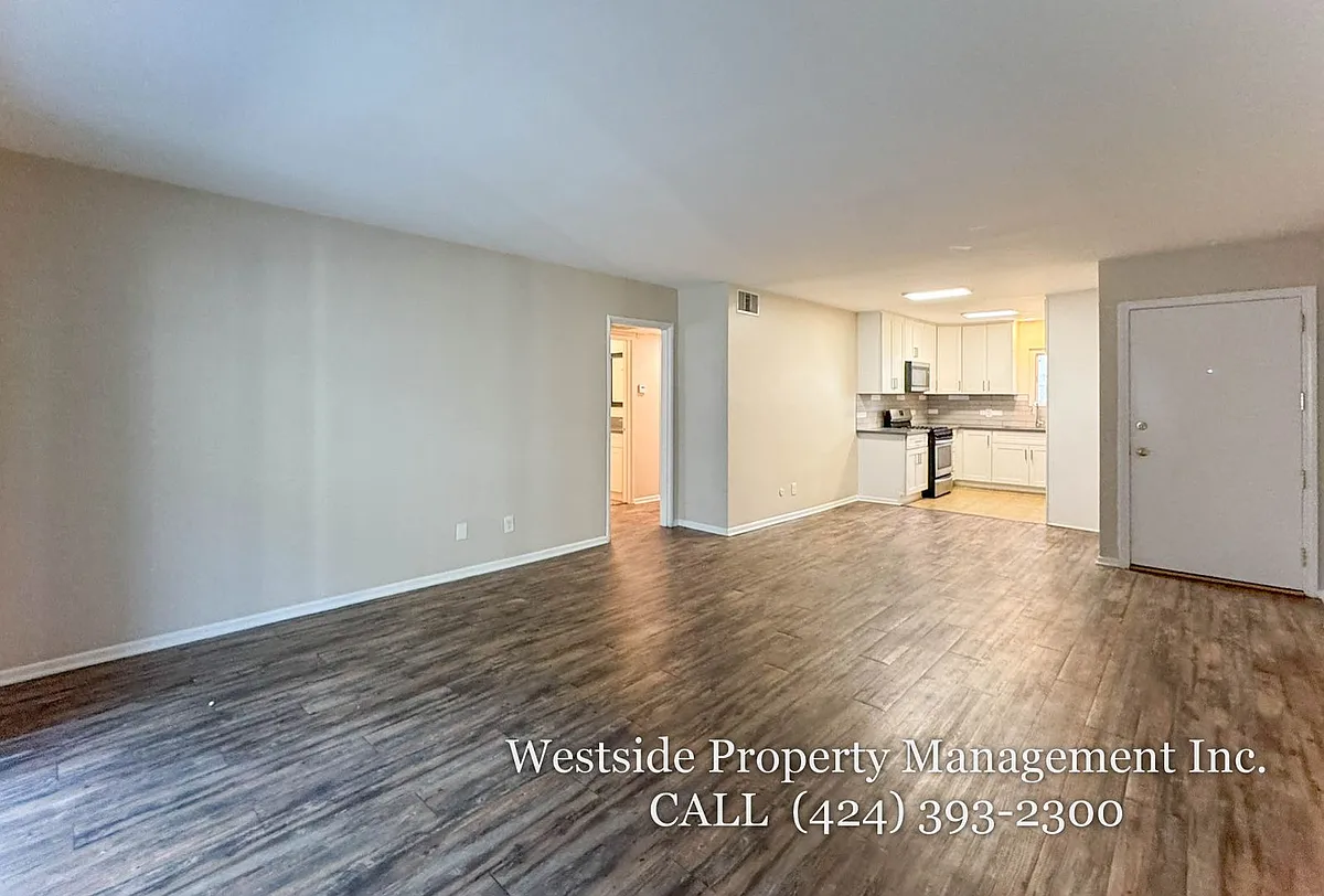 Building Photo - 425 E Tamarack Ave #3