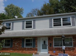 13709 Greenwood Dr, Woodbridge, VA 22193