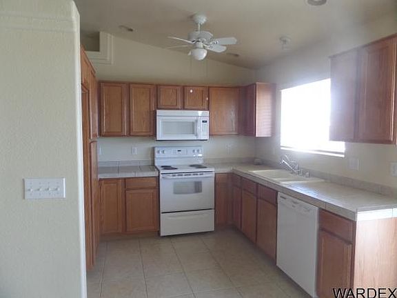 5th image of 2518 Mariner Ln