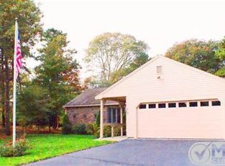 58 Surf Dr, Mashpee, MA 02649