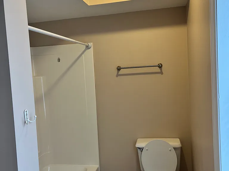 210 Dodge Ave — Photo 7