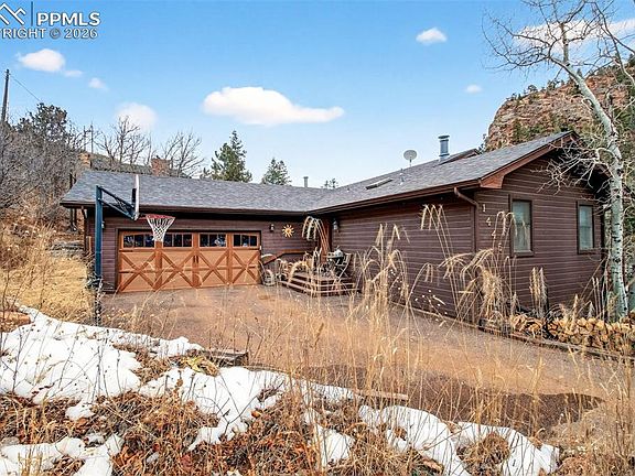 2nd image of 1445 Sutherland Creek Rd