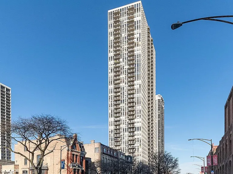 1660 N Lasalle St #3903 — Photo 1