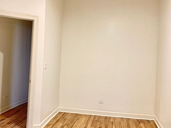 5th image of 3725 W Diversey Ave #1R