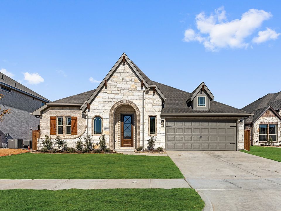 1st image of 1609 Community Dr