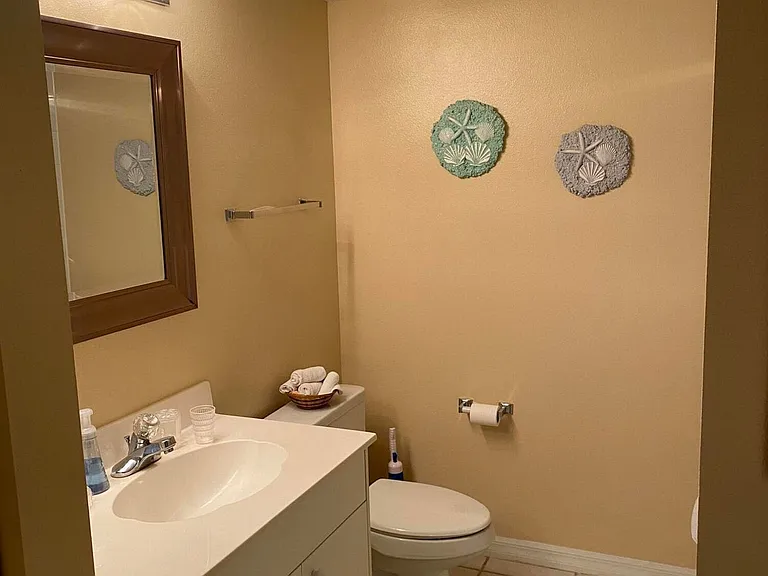 8951 Lake Dr #303 — Photo 7