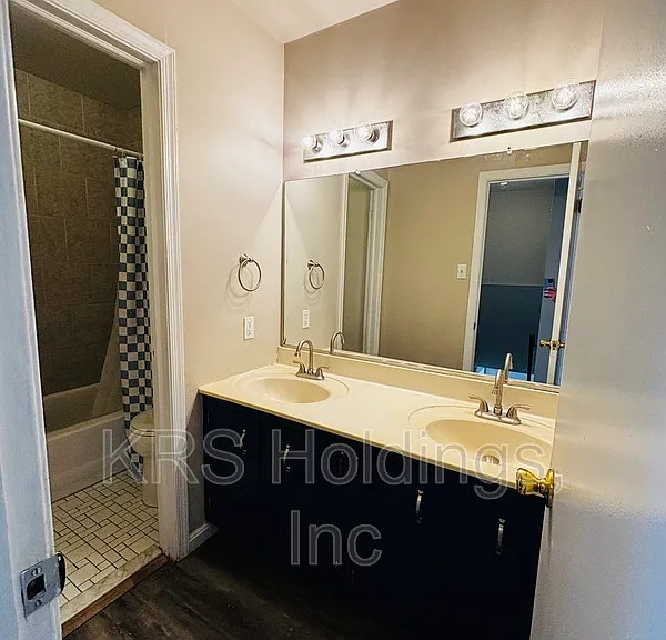 817 Pleasant St — Photo 24