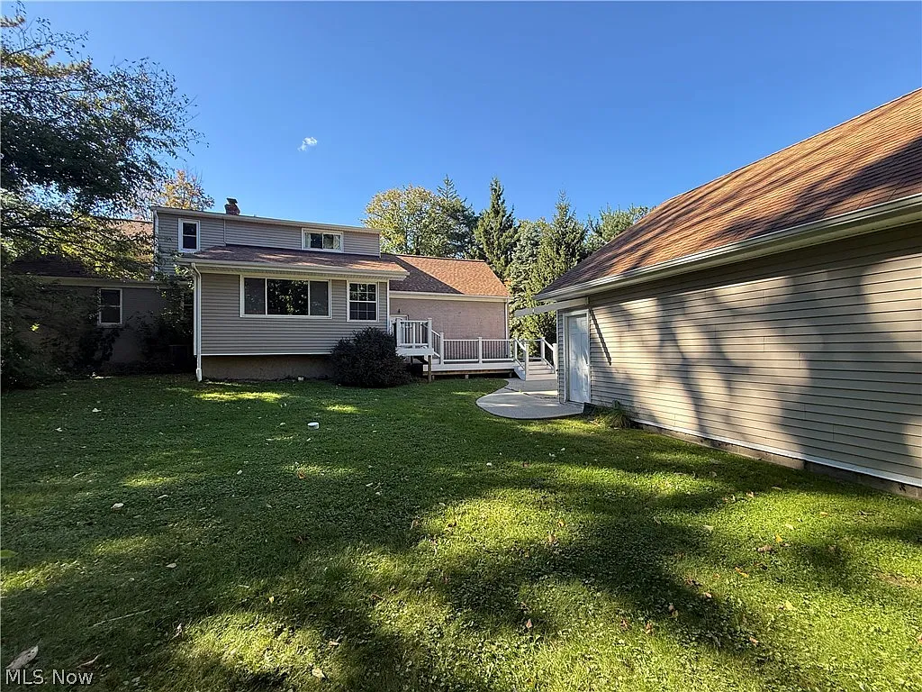 3 bed, 4.0 bath, 2300 sqft, $3,500 — Photo 3