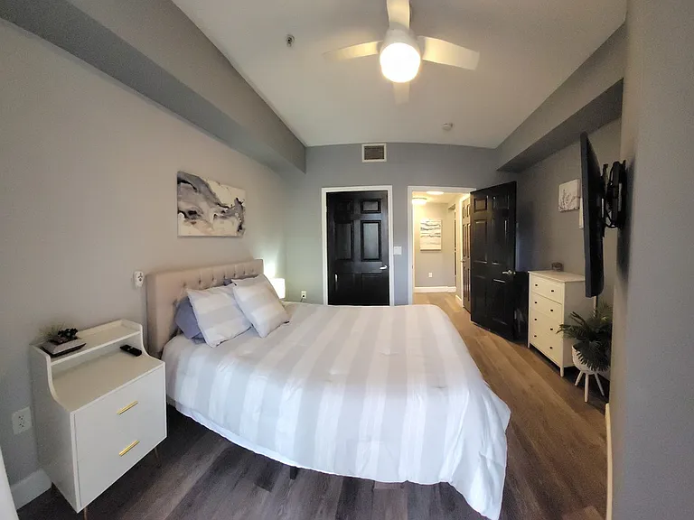 2400 5th Ave #131 — Photo 6